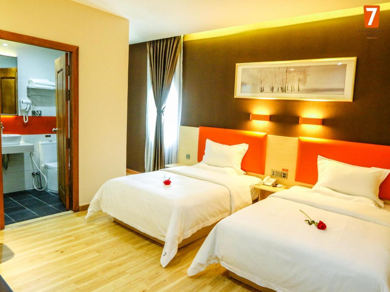 7 Days Premium Hotel Phnom Penh Exterior foto