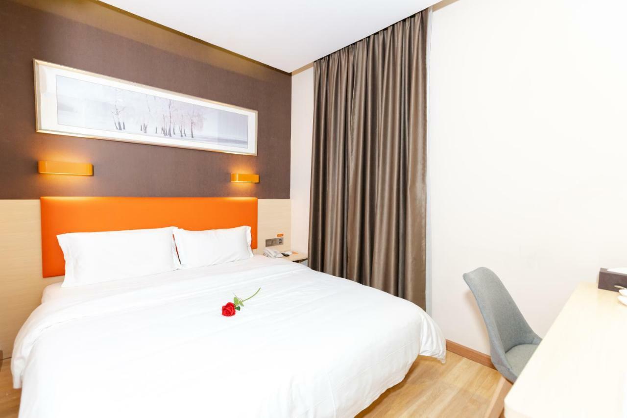 7 Days Premium Hotel Phnom Penh Exterior foto
