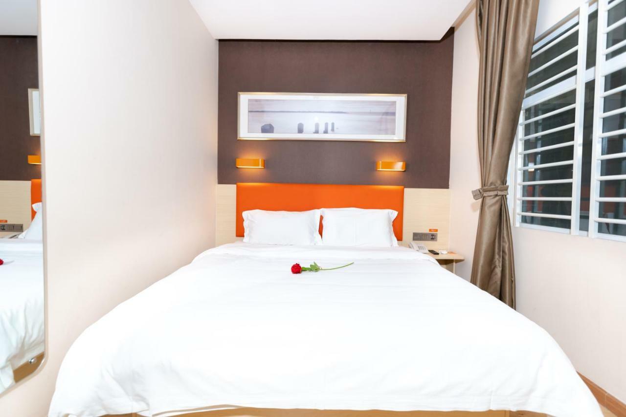 7 Days Premium Hotel Phnom Penh Exterior foto